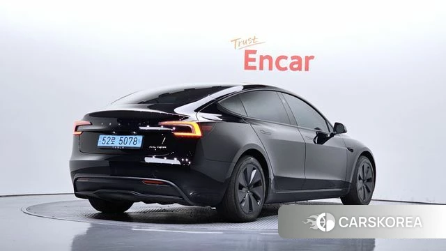 Tesla Model 3 2024 Черный из Кореи