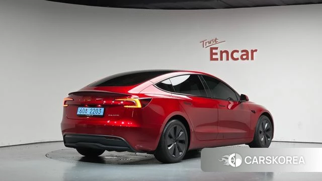 Tesla Model 3 2024 Красный из Кореи