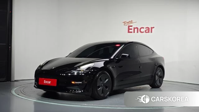Tesla Model 3 2021 Черный из Кореи