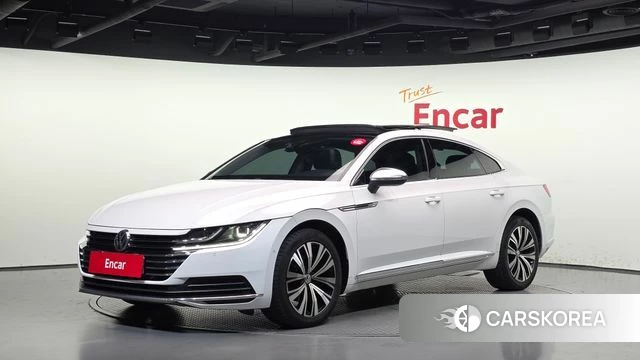 Volkswagen Arteon 2019 Белый из Кореи