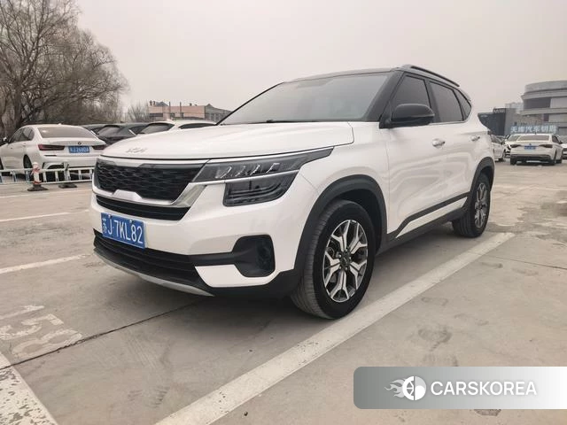 Kia KX3 2023 Белый из Китая