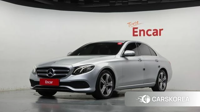 Mercedes-Benz E-Class W213 2019 Серебряный из Кореи