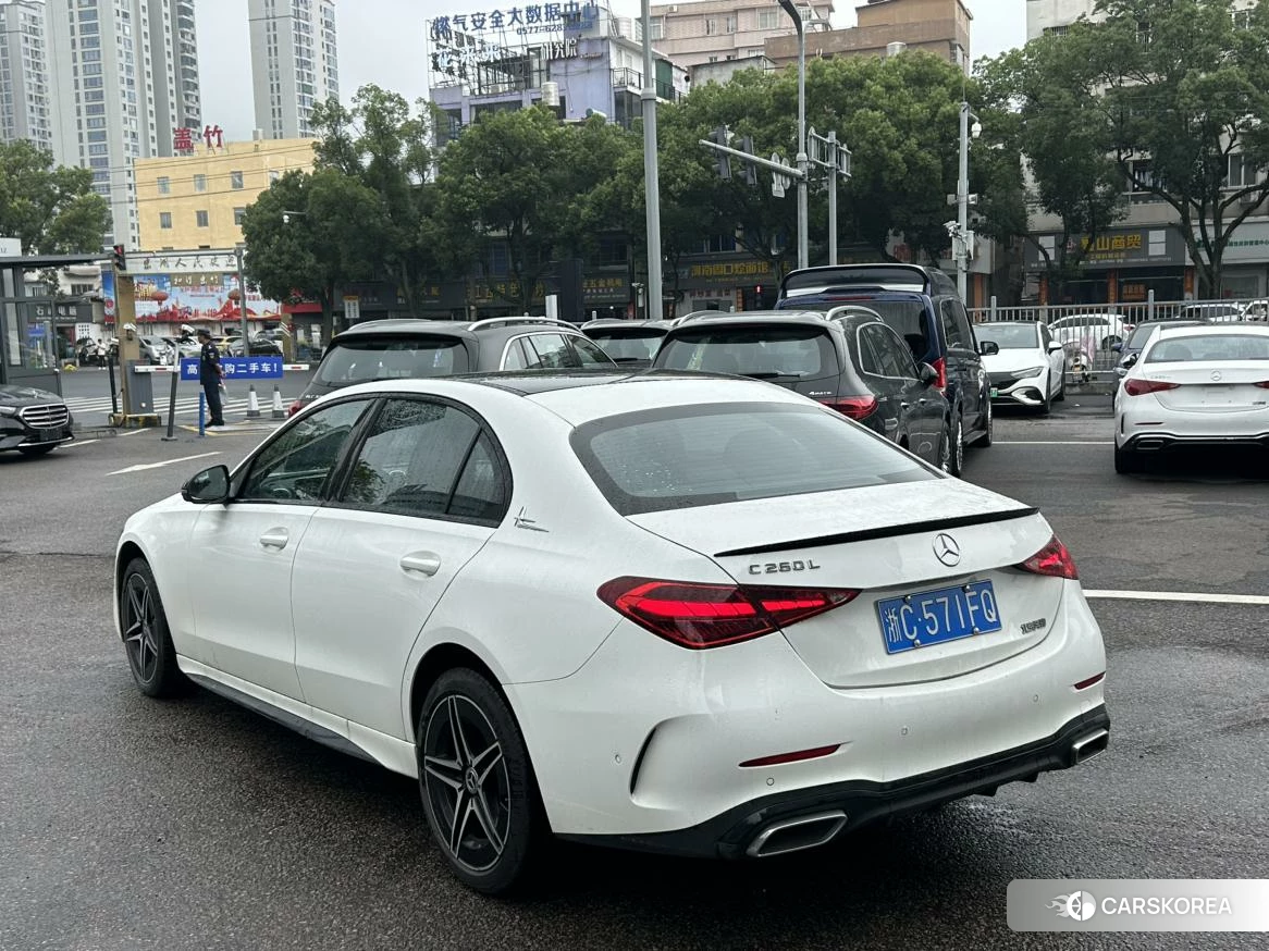 Mercedes-Benz C-class 2024 Белый из Китая