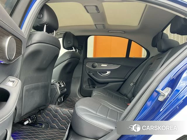 Mercedes-Benz C-class 2021 Белый из Китая