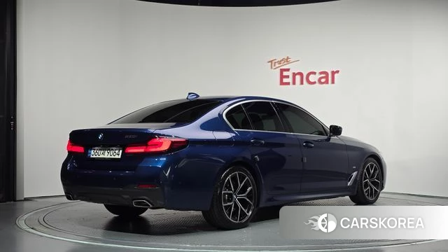 BMW 5 Series (G30) 2021 Синий из Кореи
