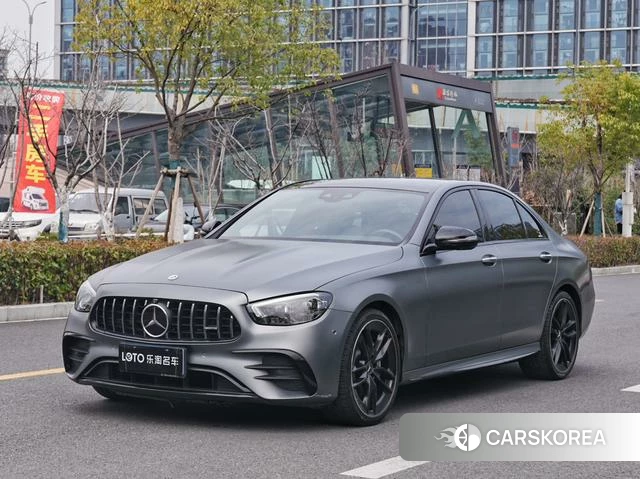 Mercedes-Benz AMG E-Class 2022 Серебристо-серый из Китая