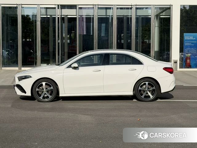 Mercedes-Benz A-Class 2024 Белый из Китая