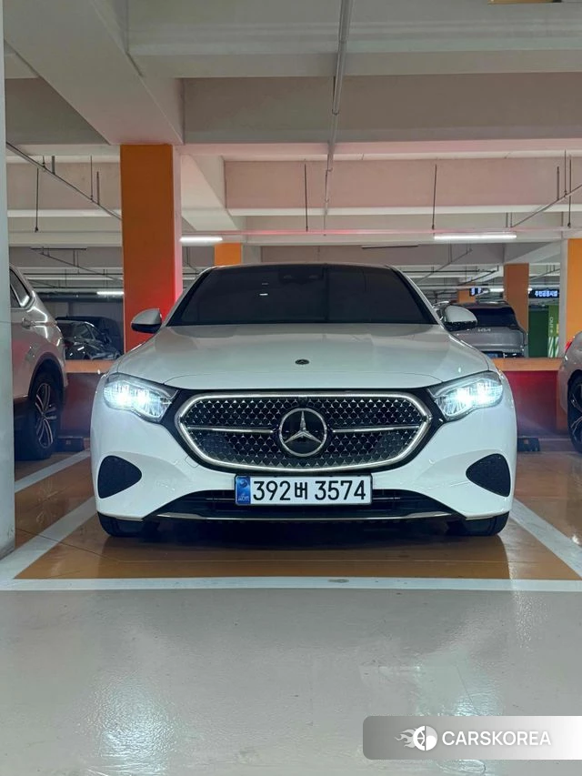 Mercedes-Benz E-Class W214 2025 Белый из Кореи