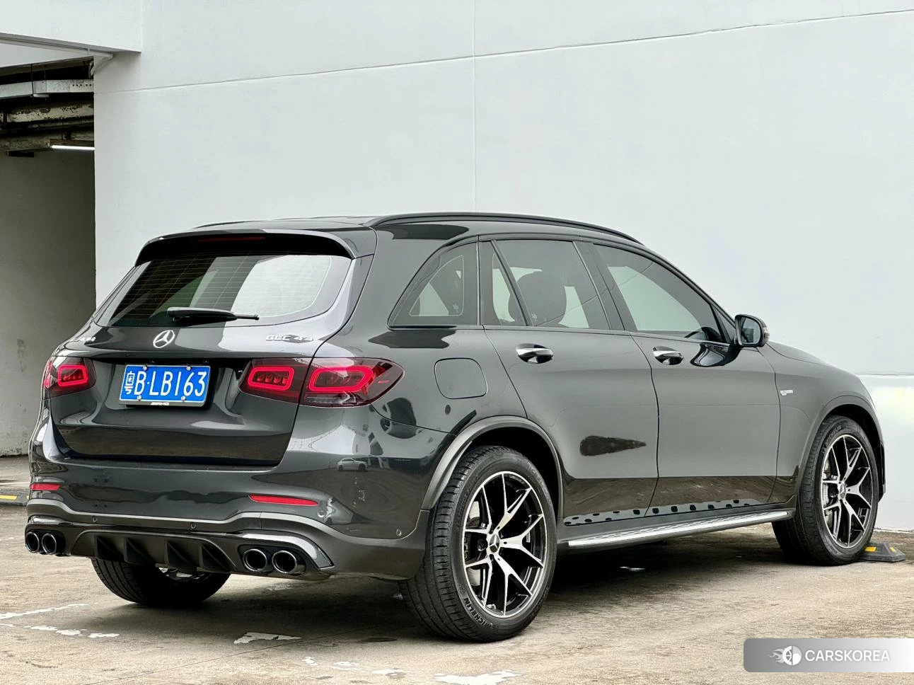Mercedes-Benz AMG GLC 2021 Темно-серый из Китая
