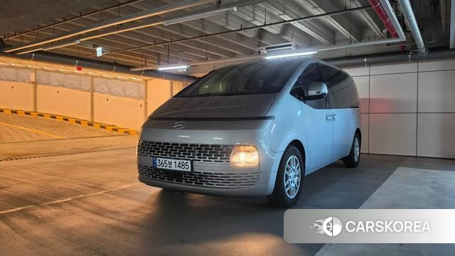 Hyundai Staria 2022 Серебряный из Кореи