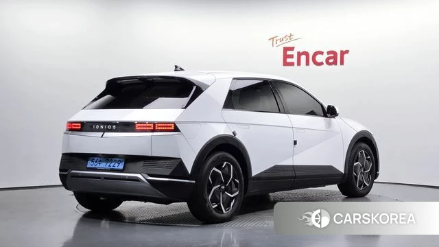Hyundai Ionic 5 2022 Белый из Кореи