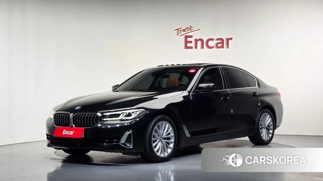 BMW 5 Series (G30) 2023 Черный из Кореи