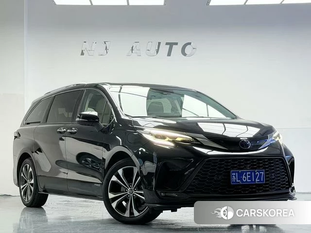 Toyota Granvia 2023 Черный из Китая