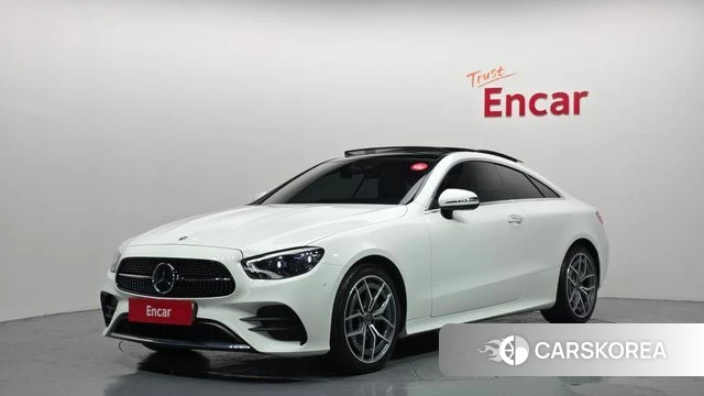 Mercedes-Benz E-Class W213 2022 Белый из Кореи