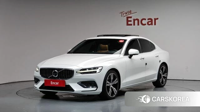 Volvo S60 3rd generation 2021 Белый из Кореи, фото 2