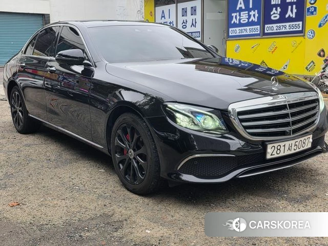 Mercedes-Benz E-Class W213 2019 Черный из Кореи