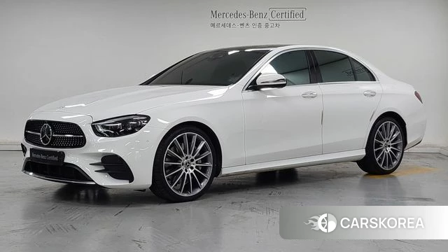 Mercedes-Benz E-Class W213 2022 Белый из Кореи
