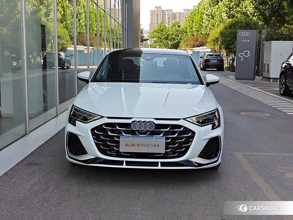 Audi A3 2025 Белый из Китая