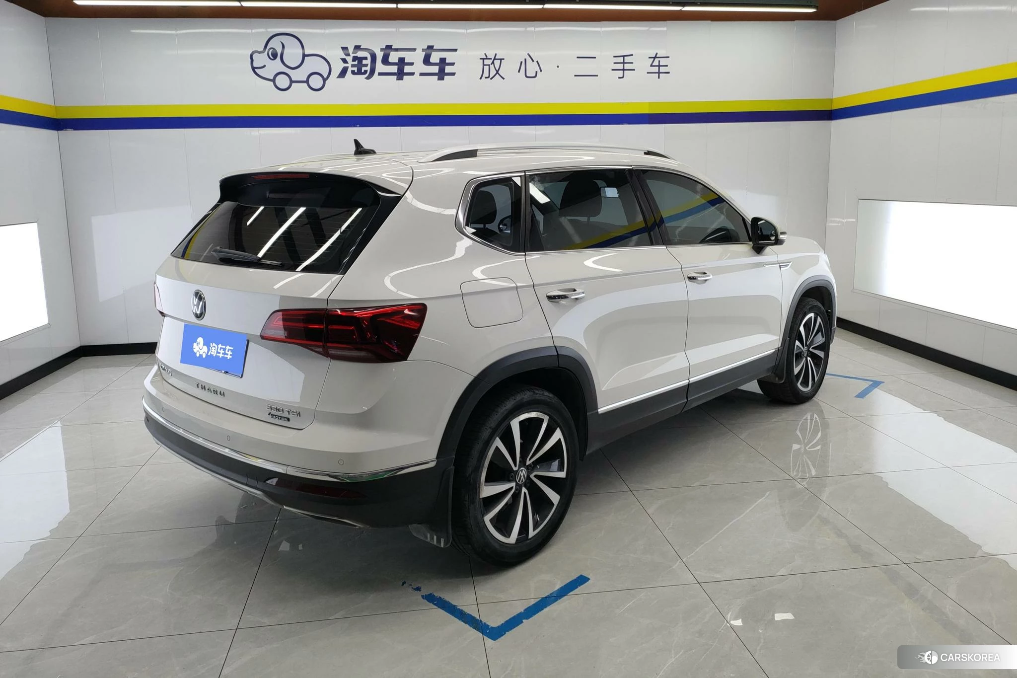 Volkswagen Tharu 2020 Белый из Китая