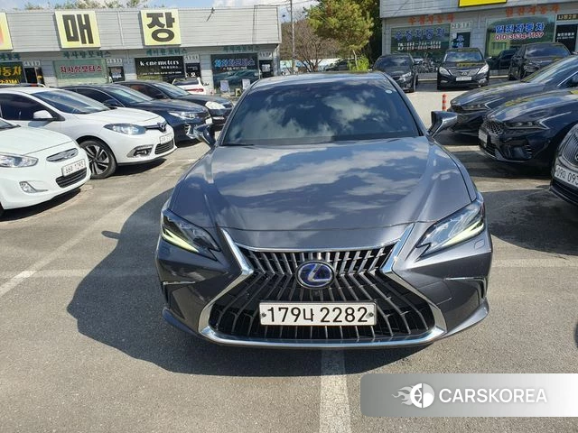 Lexus ES300h 7th generation 2021 Серый из Кореи