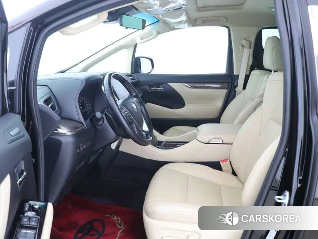 Toyota Vellfire 2022 Черный из Китая