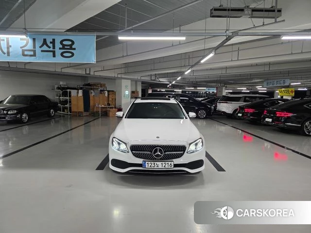 Mercedes-Benz E-Class W213 2020 Белый из Кореи