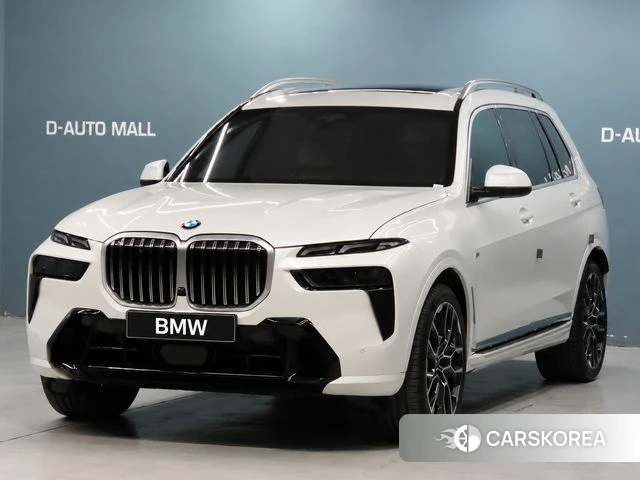BMW X7 (G07) 2023 Белый из Кореи