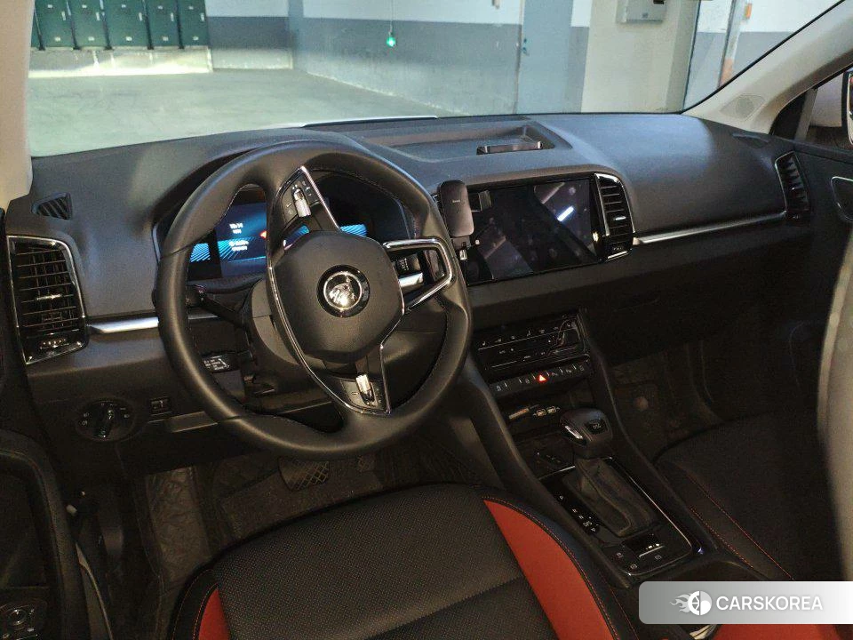 Skoda Karoq 2020 Белый из Китая