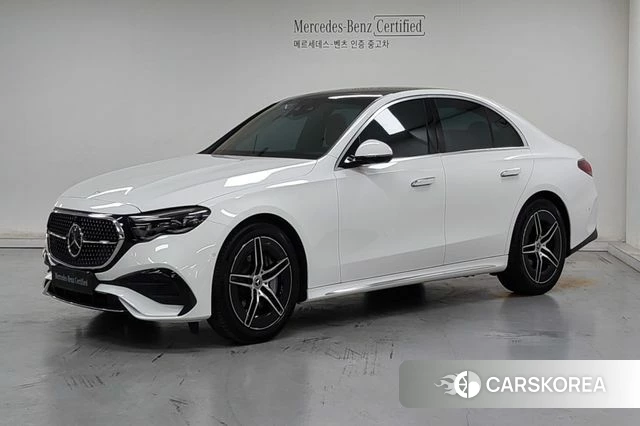 Mercedes-Benz E-Class W214 2026 Белый из Кореи