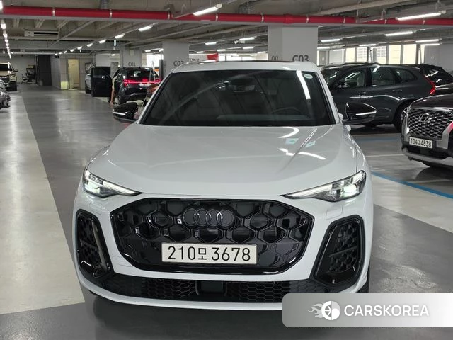 Audi Q5 (80A) 2025 Белый из Кореи