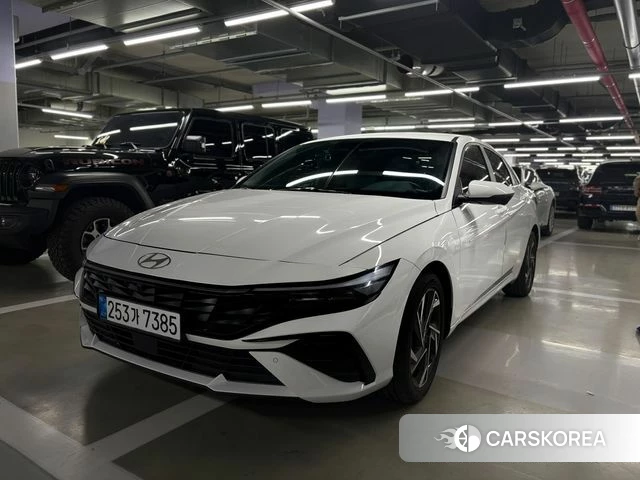 Hyundai The New Avante (CN7) 2023 Белый из Кореи