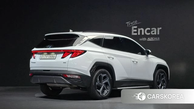 Hyundai Tucson Hybrid (NX4) 2023 Белый из Кореи
