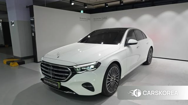 Mercedes-Benz E-Class W214 2026 Белый из Кореи