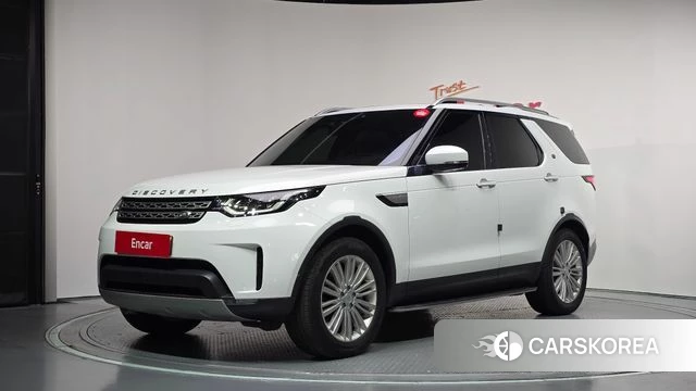 Land Rover Discovery 5 2019 Белый из Кореи
