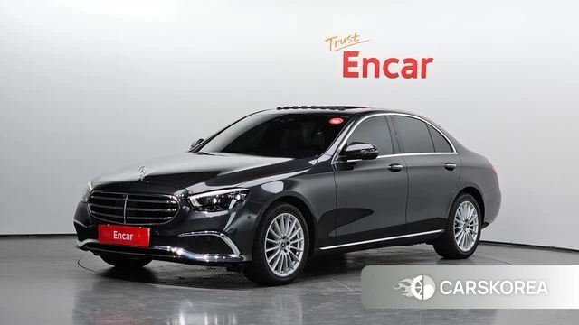 Mercedes-Benz E-Class W213 2021 Серый из Кореи