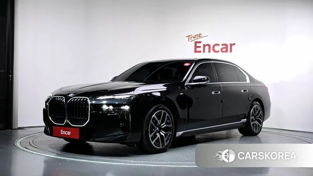 BMW 7 Series (G70) 2023 Черный из Кореи