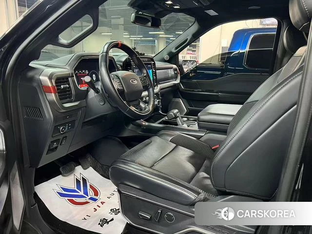 Ford F-150 2023 Черный из Китая