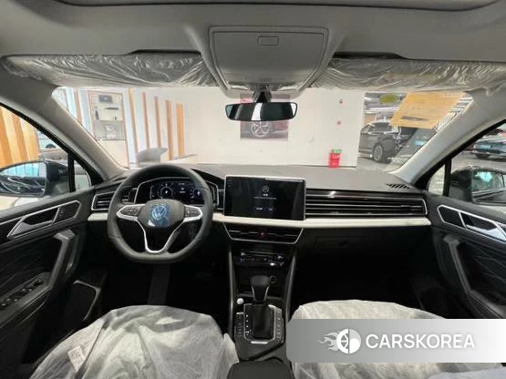 Volkswagen Tiguan L 2025 Черный из Китая