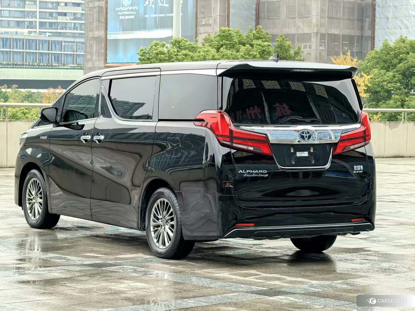 Toyota Alphard 2021 Черный из Китая