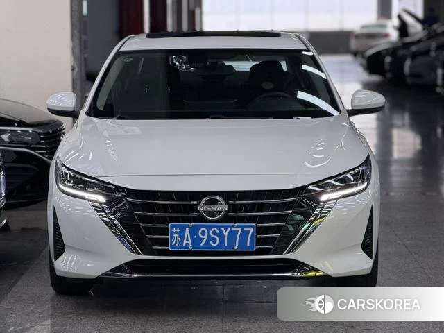 Nissan Sylphy 2024 Белый из Китая