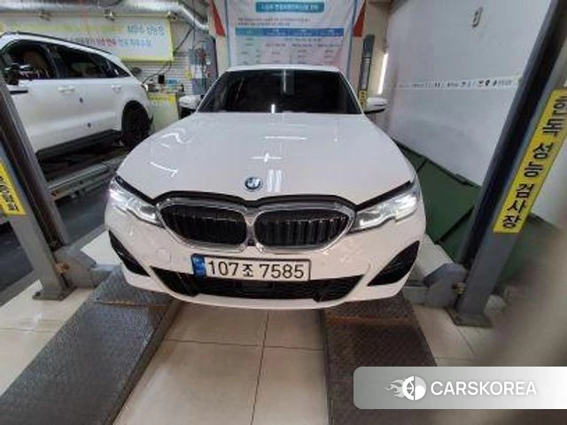 BMW 3 Series (G20) 2022 Белый из Кореи