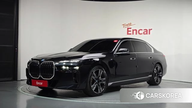 BMW 7 Series (G70) 2023 Черный из Кореи