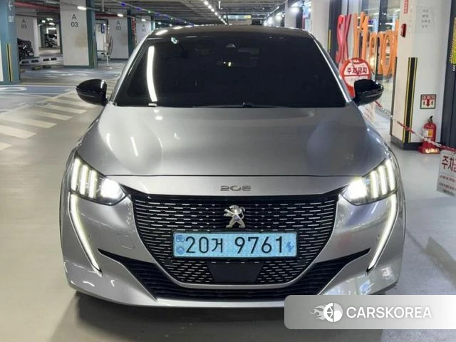 Peugeot e-208 second Generation 2022 Серебристо-серый из Кореи, фото 2