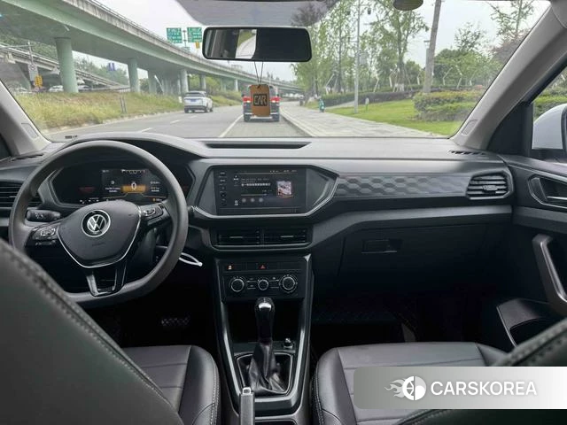 Volkswagen T-Cross 2023 Белый из Китая