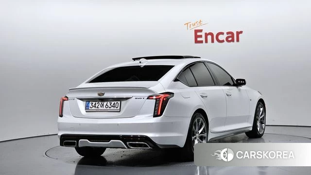 Cadillac CT5 2023 Белый из Кореи