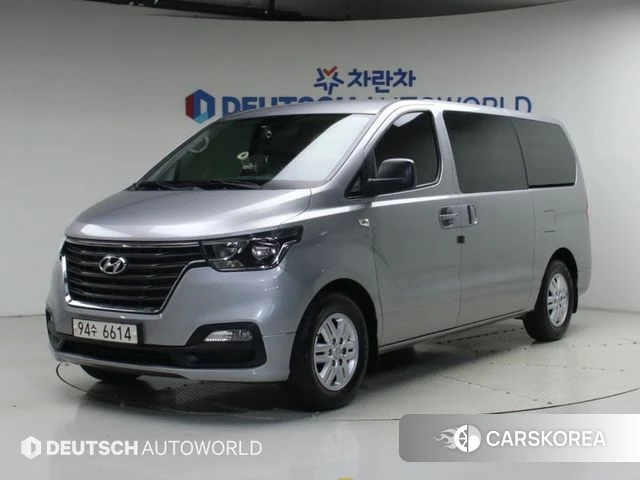 Hyundai The New Grand Starex 2021 Серебристо-серый из Кореи