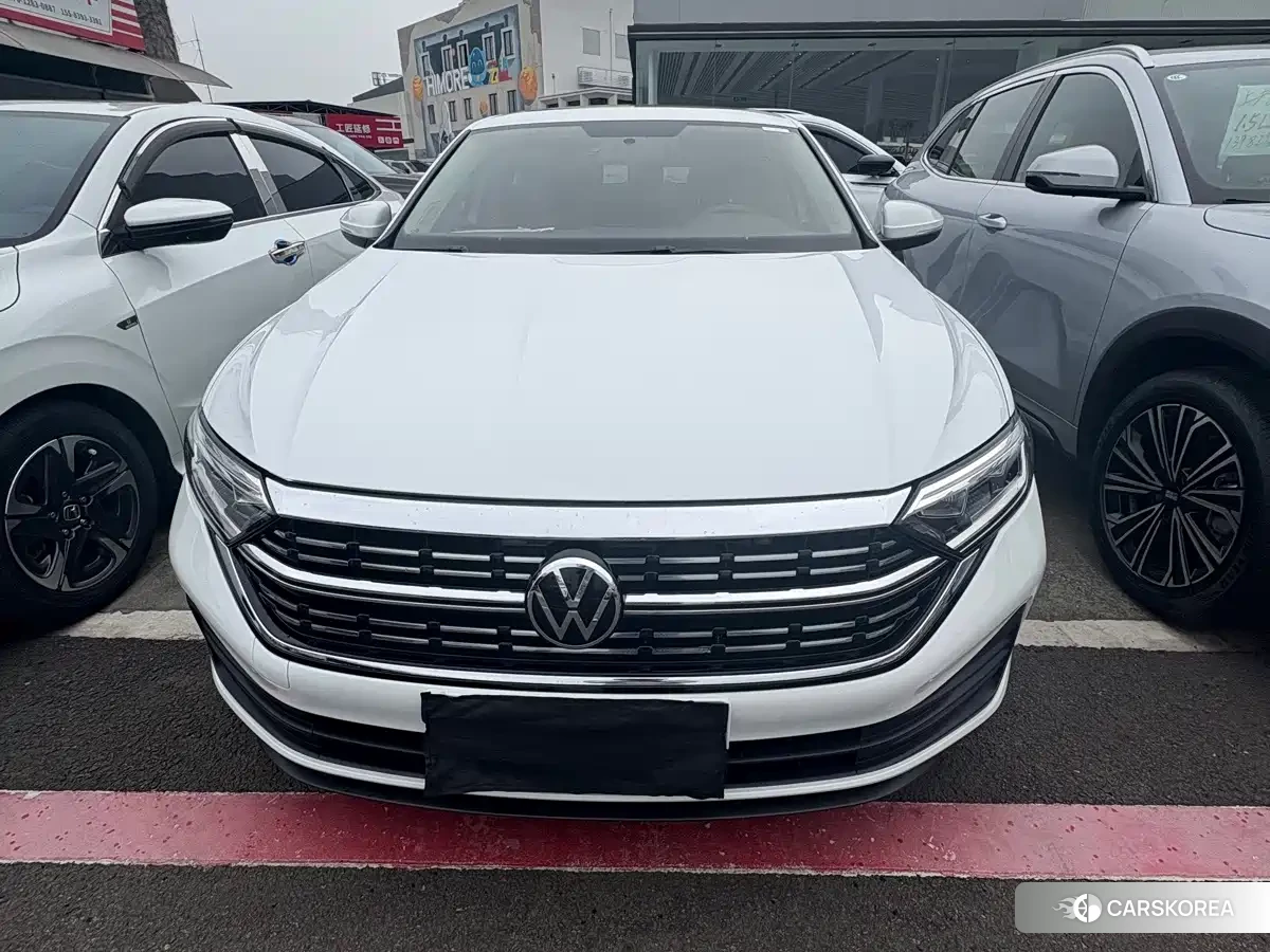 Volkswagen Sagitar 2024 Белый из Китая