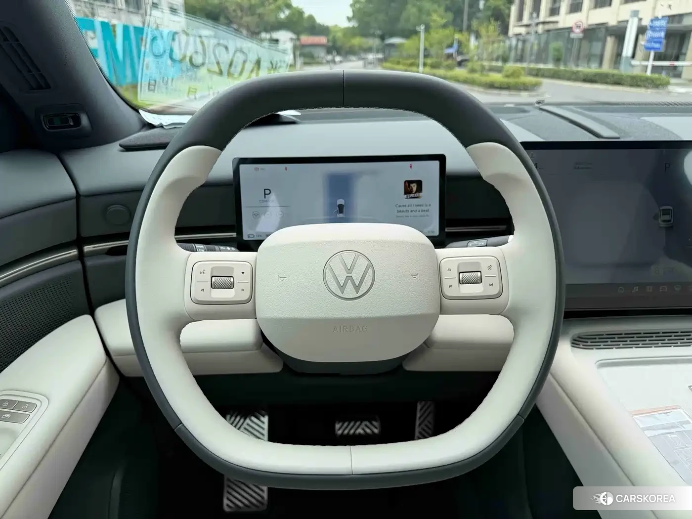 Volkswagen ID. UNYX 2026 Белый из Китая
