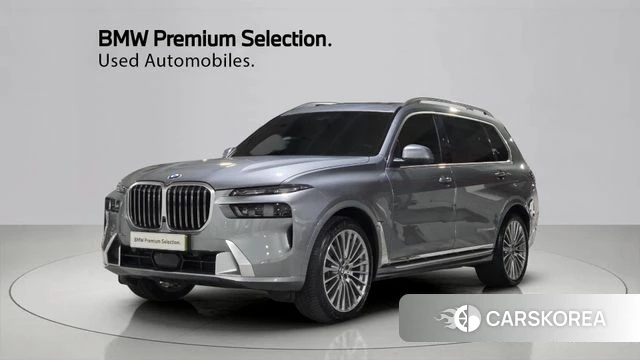 BMW X7 (G07) 2026 Серебристо-серый из Кореи