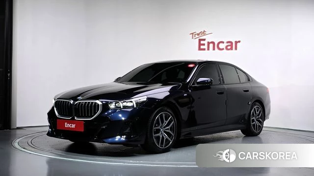 BMW 5 Series (G60) 2024 Черный из Кореи